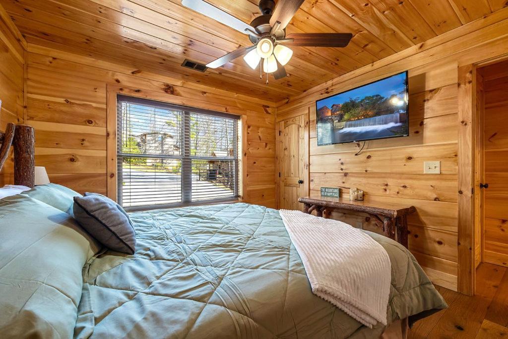 Bobcat Den By Eden Crest Villa Gatlinburg Exterior photo
