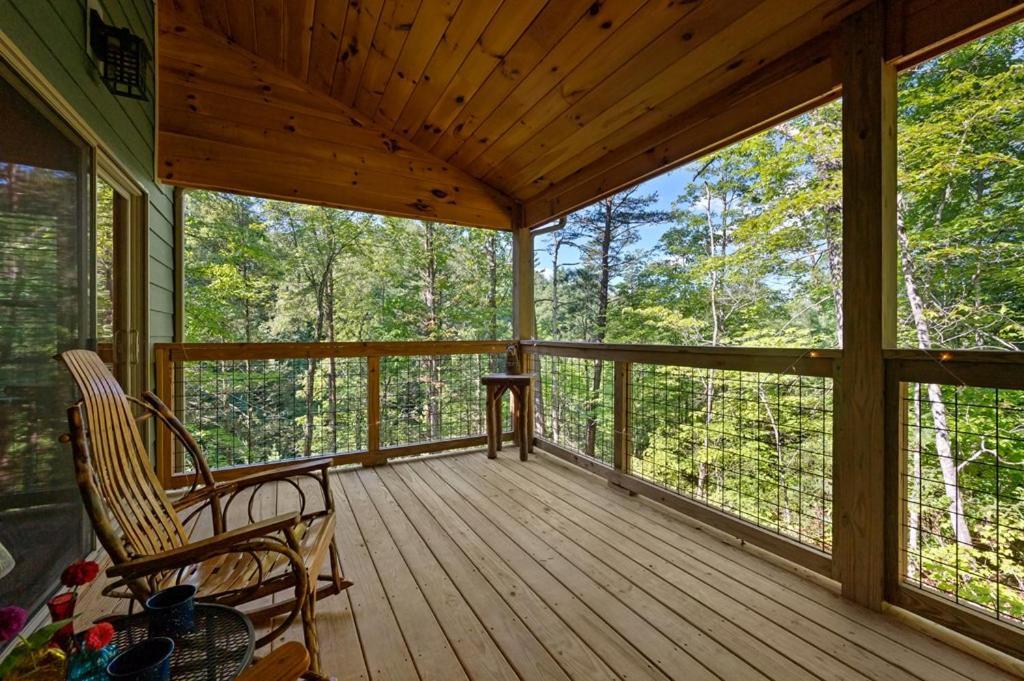 Bobcat Den By Eden Crest Villa Gatlinburg Exterior photo