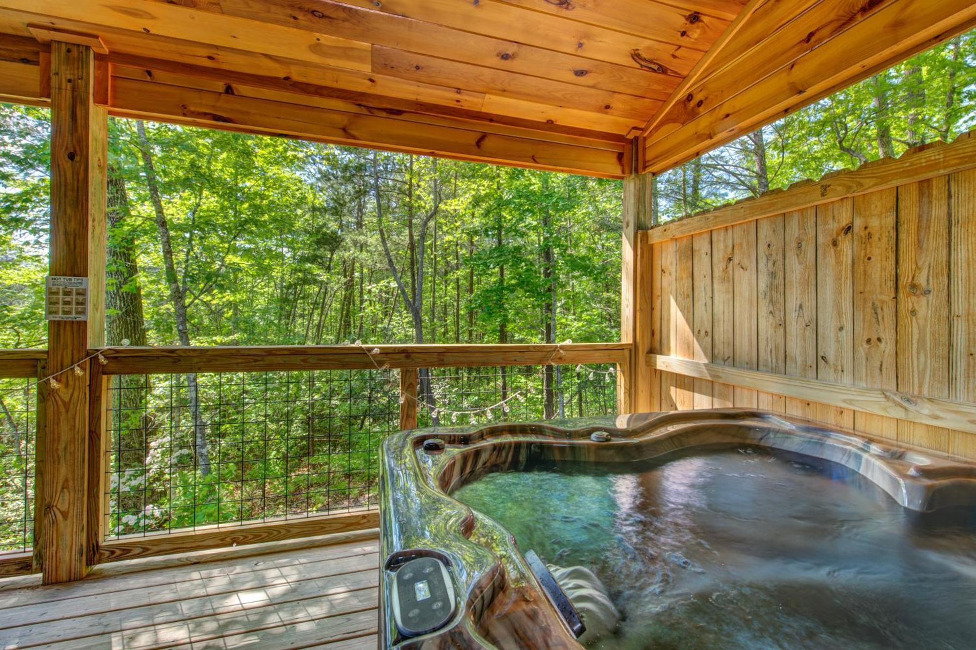 Bobcat Den By Eden Crest Villa Gatlinburg Exterior photo